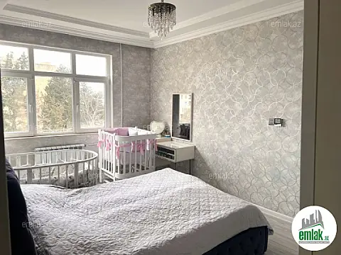 Satılır 3 otaqlı köhnə tikili 70 m²