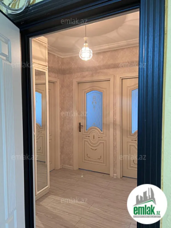 Satılır 3 otaqlı köhnə tikili 70 m²