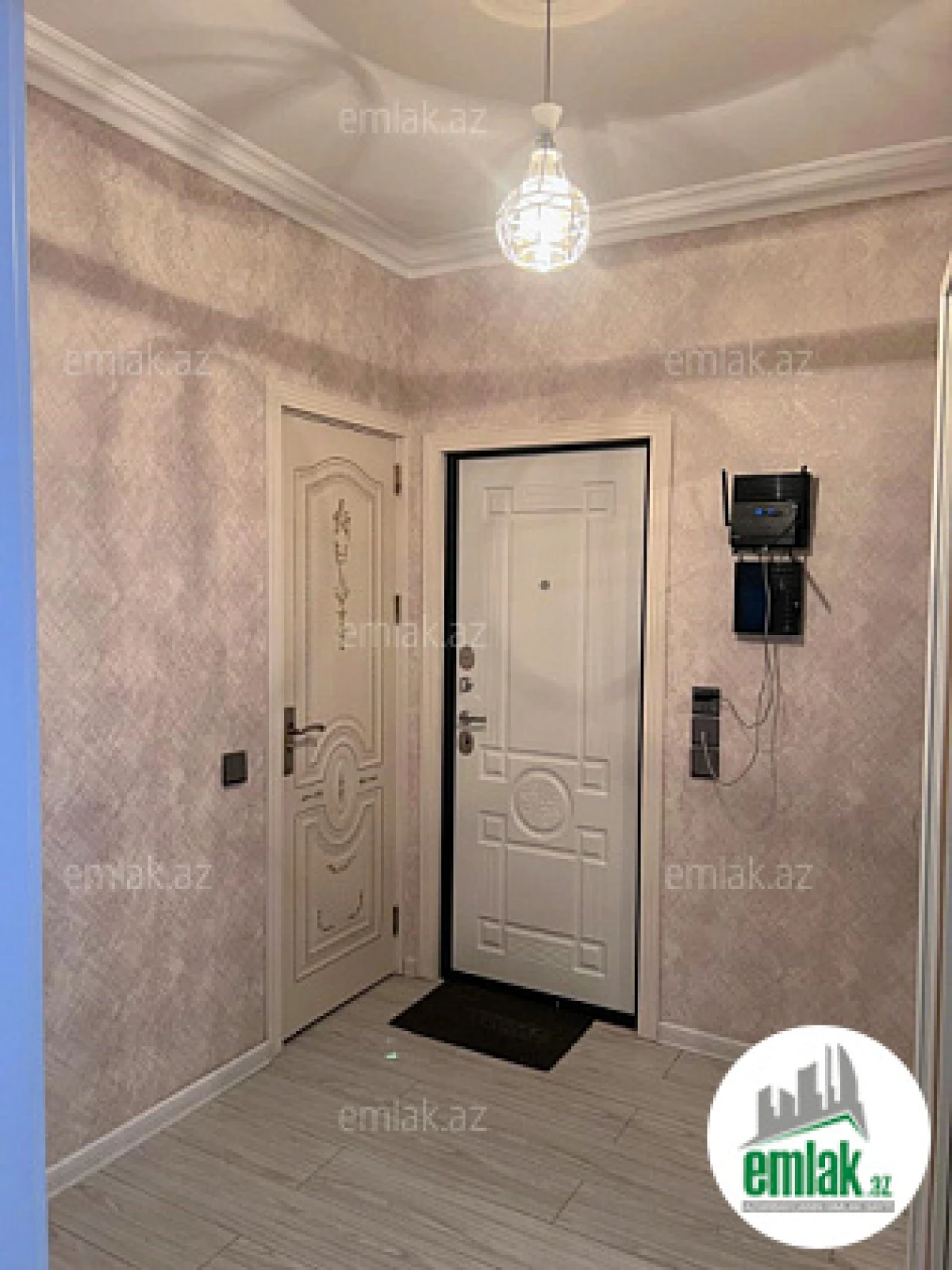 Satılır 3 otaqlı köhnə tikili 70 m²