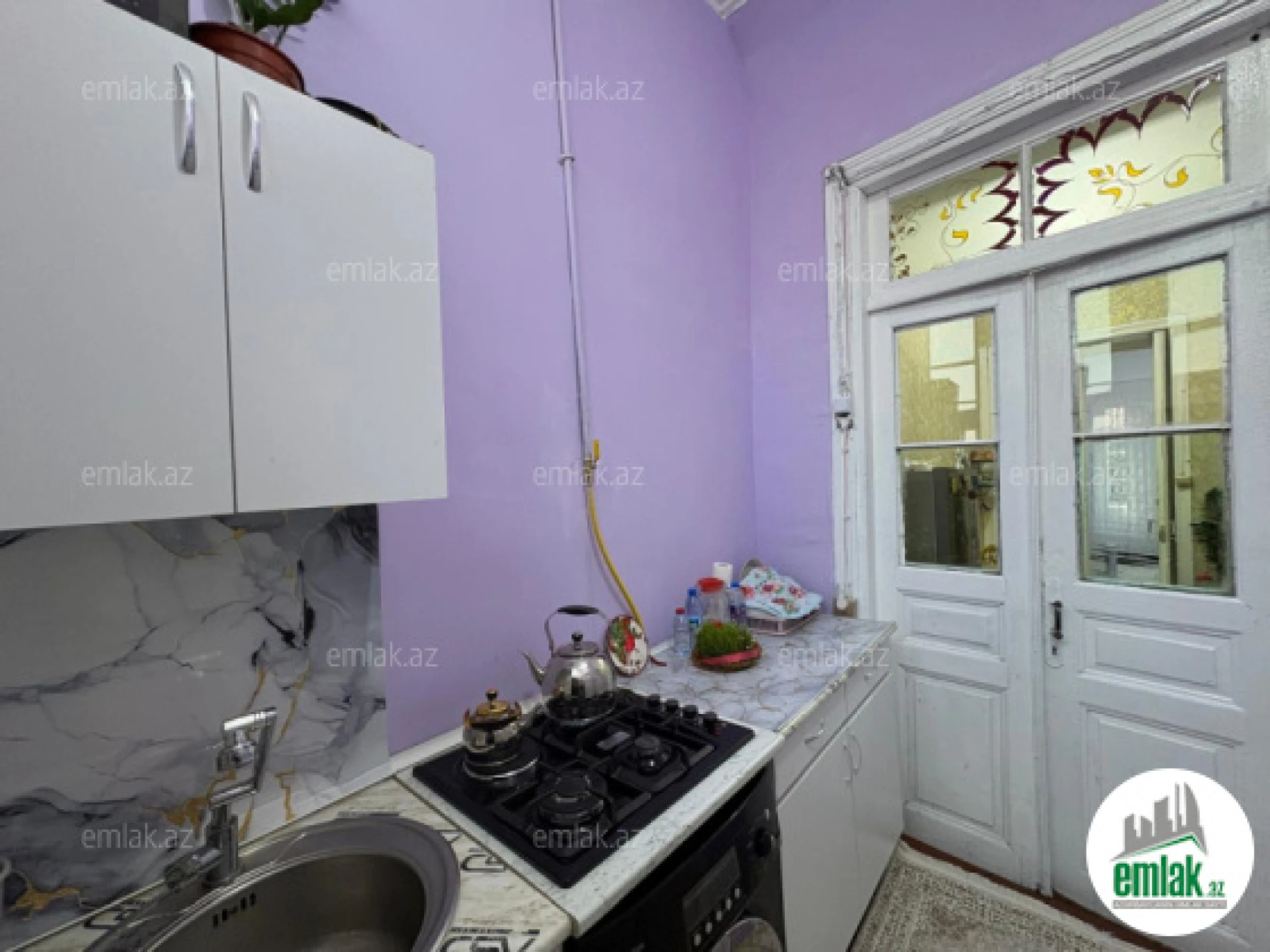 Satılır 1 otaqlı köhnə tikili 40 m²
