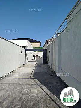 Satılır 4 otaqlı mənzil 120 m²