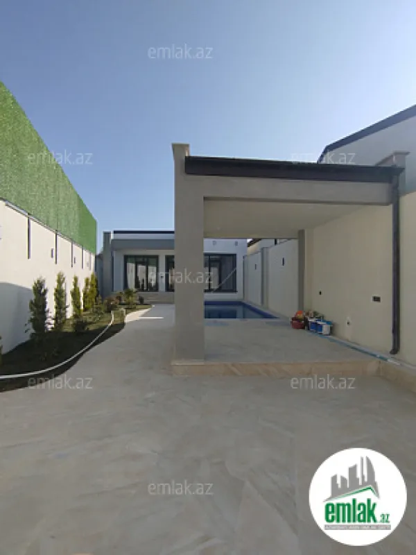 Satılır 4 otaqlı mənzil 120 m²