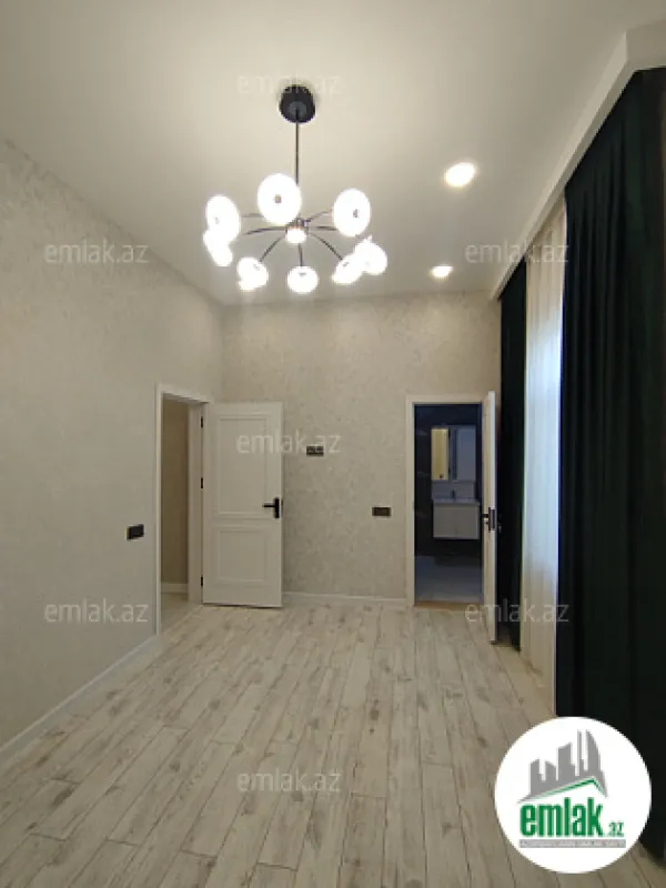 Satılır 4 otaqlı mənzil 120 m²