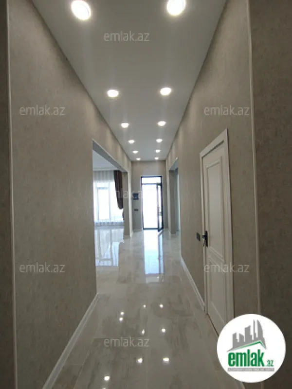 Satılır 4 otaqlı mənzil 120 m²
