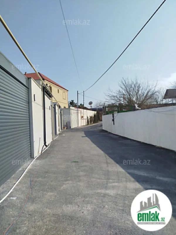 Satılır 4 otaqlı mənzil 120 m²