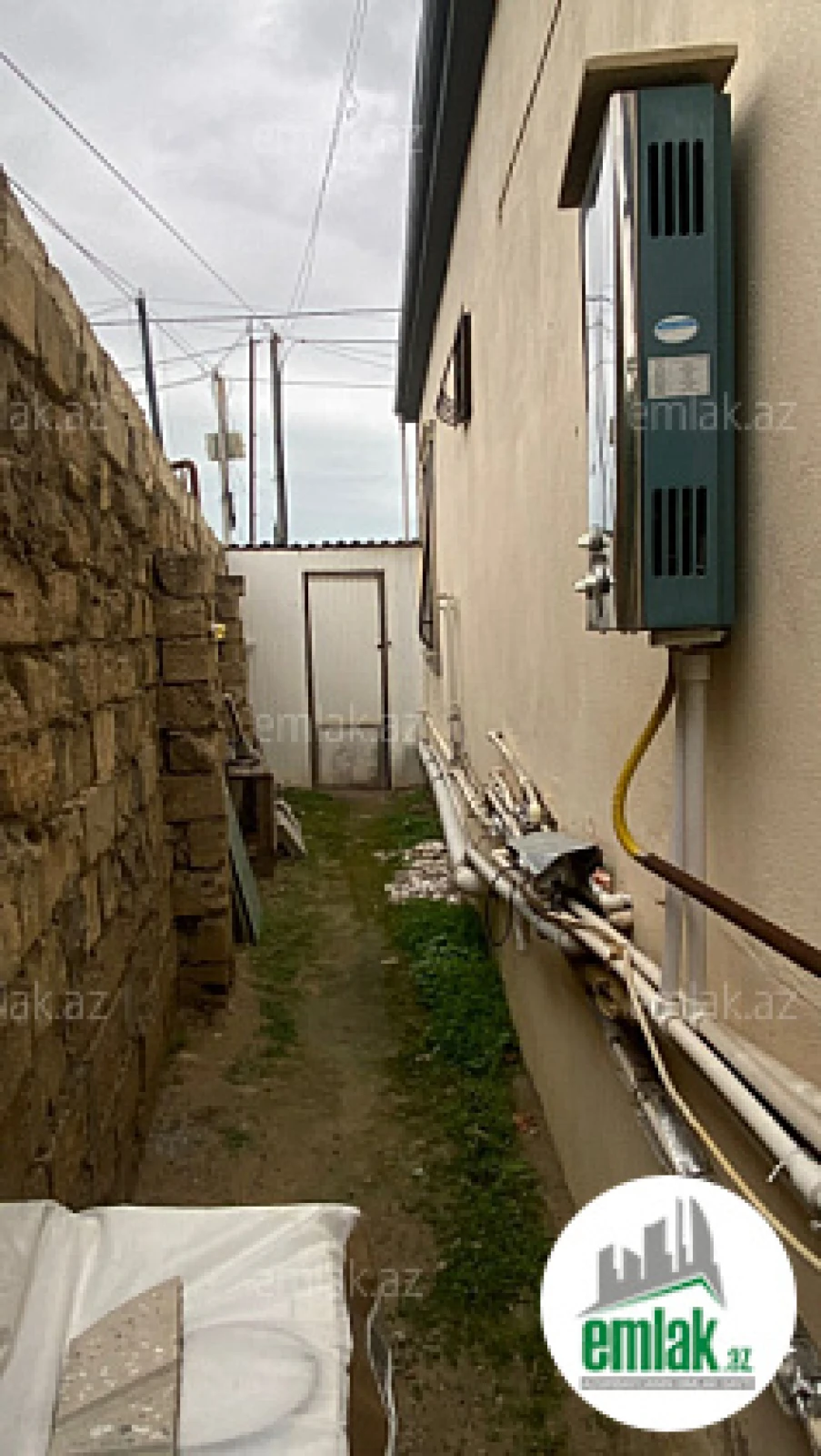 Satılır 3 otaqlı həyət evi 145 m²