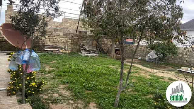Satılır 3 otaqlı həyət evi 145 m²