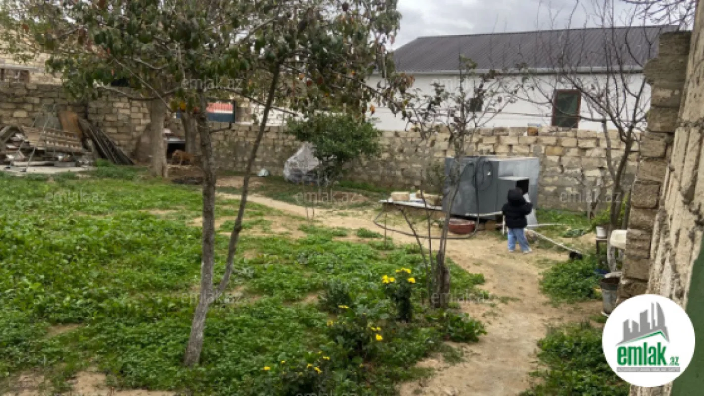 Satılır 3 otaqlı həyət evi 145 m²