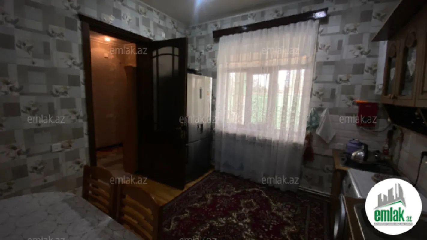 Satılır 3 otaqlı həyət evi 145 m²