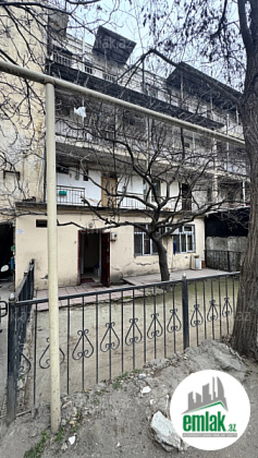 Satılır 2 otaqlı köhnə tikili 69 m²