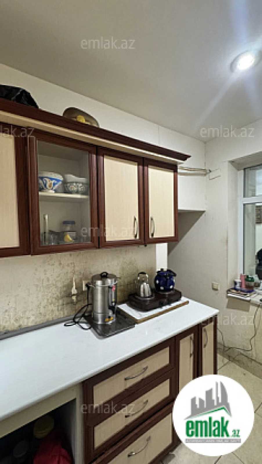 Satılır 2 otaqlı köhnə tikili 69 m²