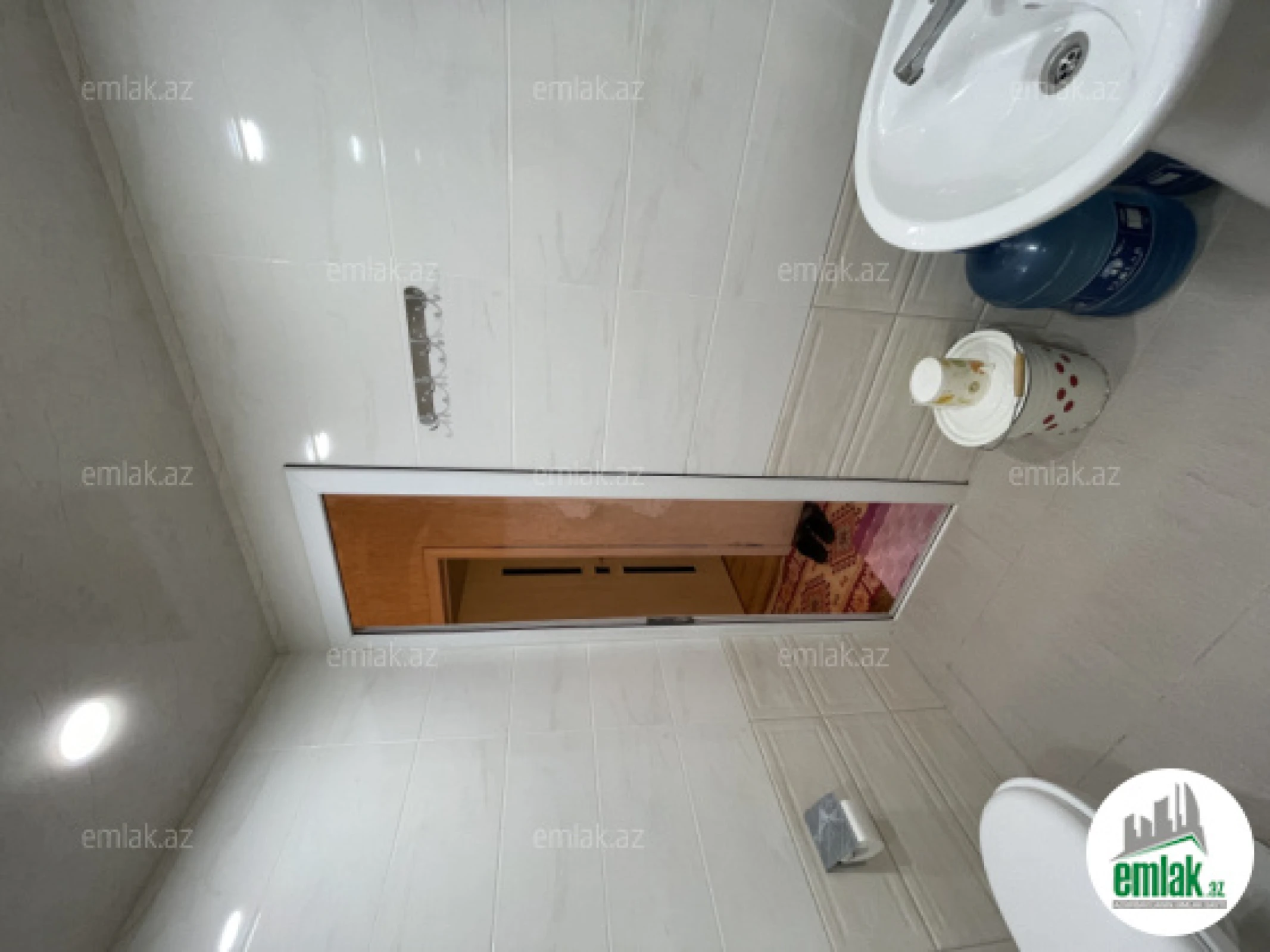 Satılır 1 otaqlı köhnə tikili 35 m²