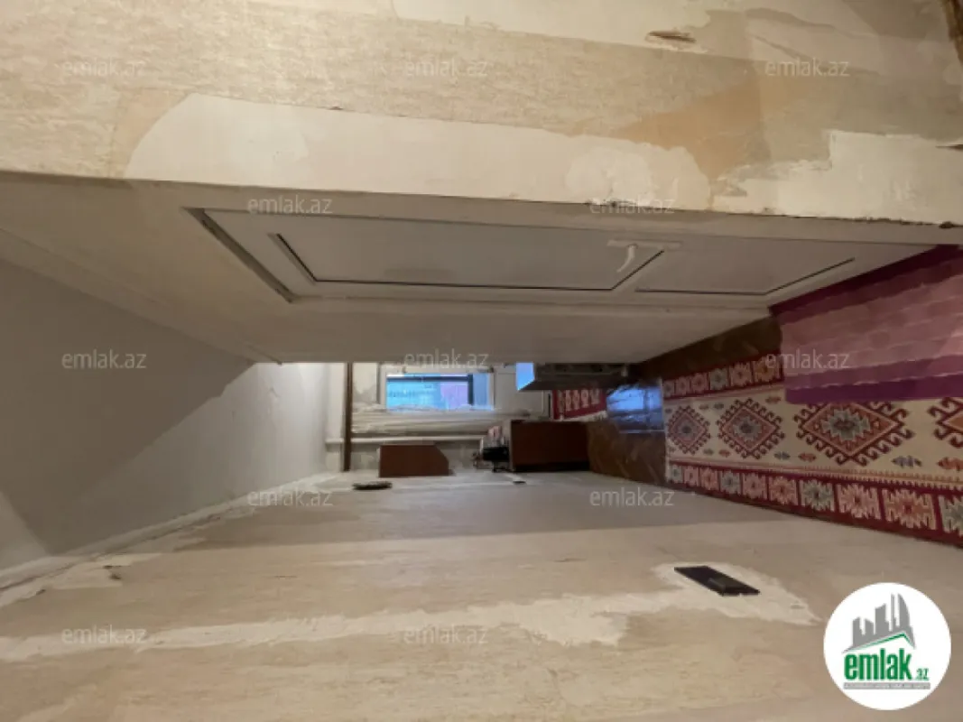 Satılır 1 otaqlı köhnə tikili 35 m²