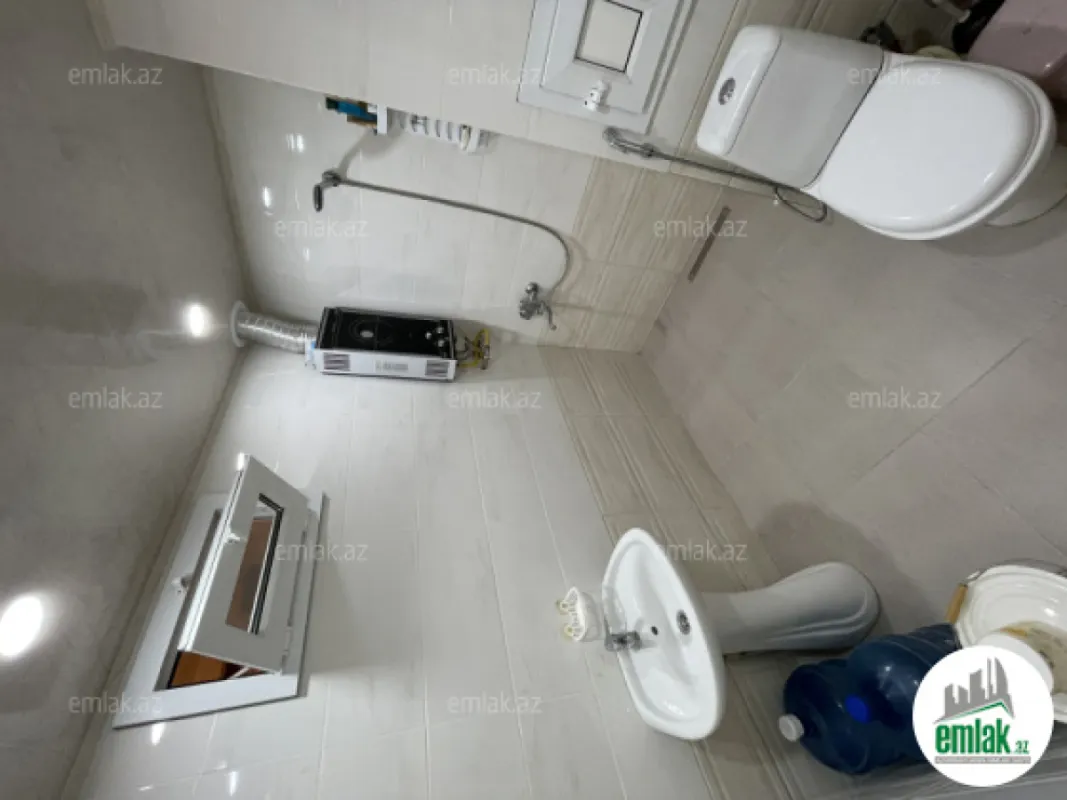 Satılır 1 otaqlı köhnə tikili 35 m²