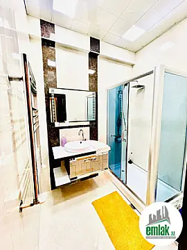 Satılır 3 otaqlı yeni tikili 145 m²