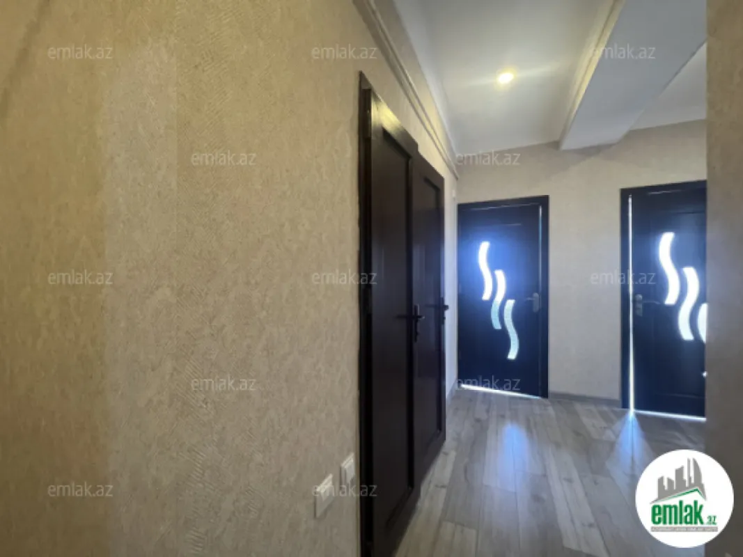 Satılır 3 otaqlı yeni tikili 80 m²