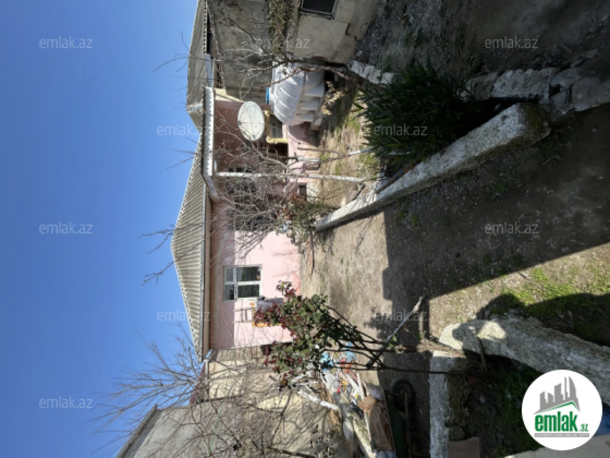 Satılır 2 otaqlı həyət evi 2 m²