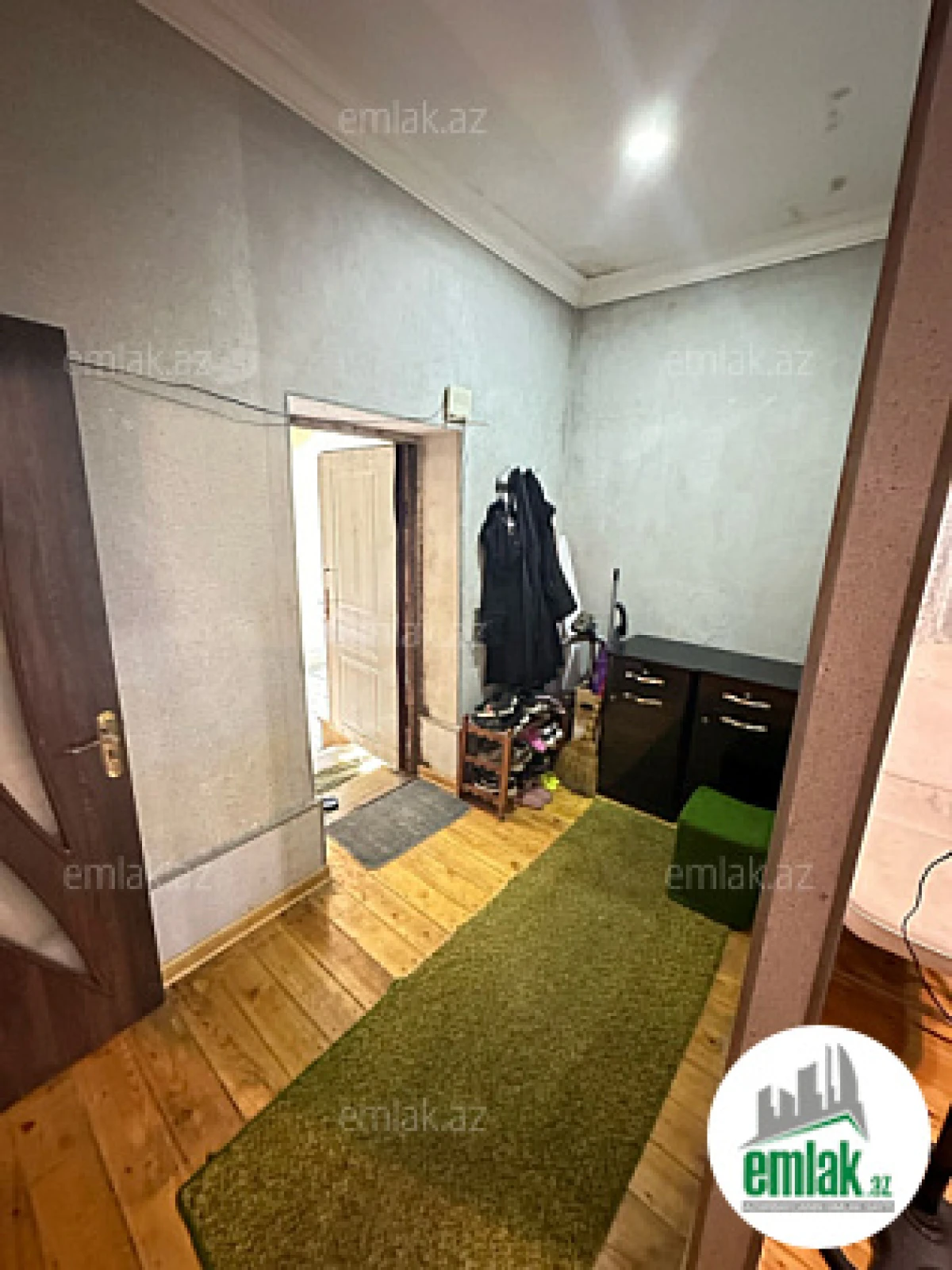 Satılır 5 otaqlı həyət evi 140 m²
