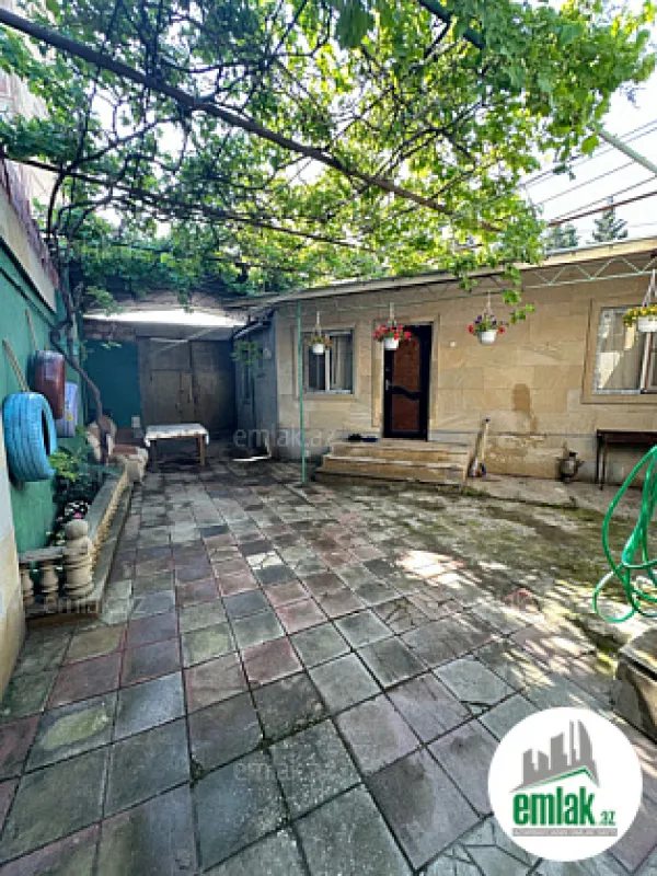 Satılır 5 otaqlı həyət evi 140 m²