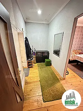 Satılır 5 otaqlı həyət evi 140 m²