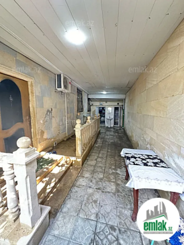 Satılır 5 otaqlı həyət evi 140 m²