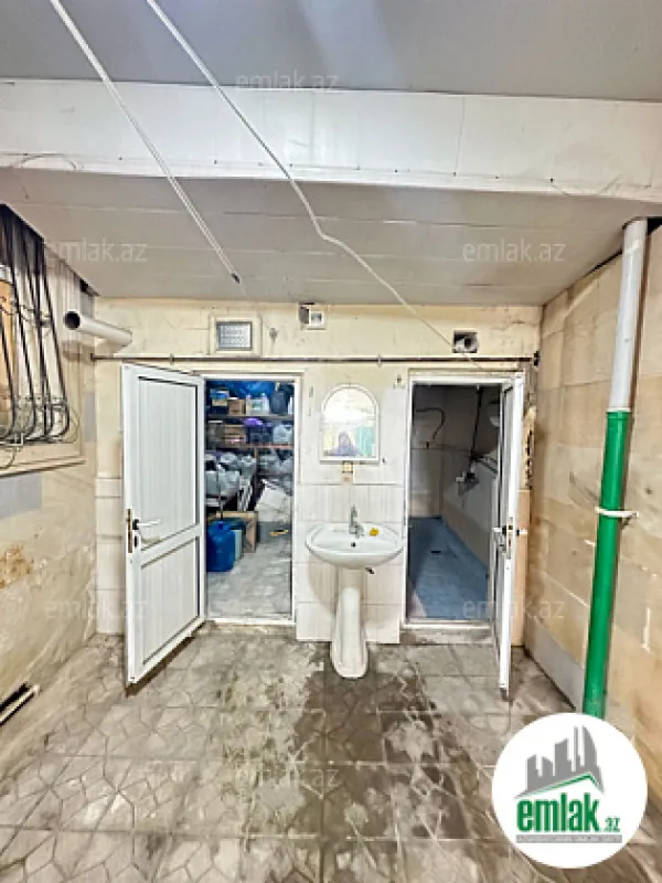 Satılır 5 otaqlı həyət evi 140 m²