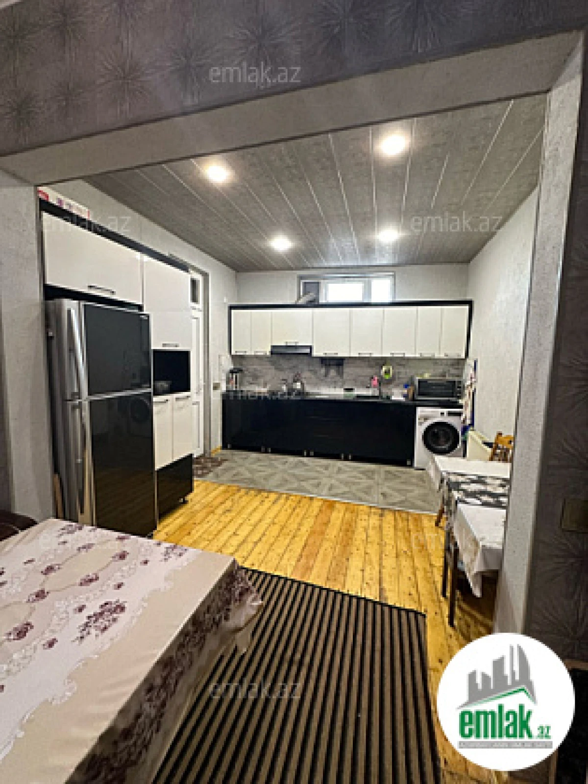 Satılır 5 otaqlı həyət evi 140 m²