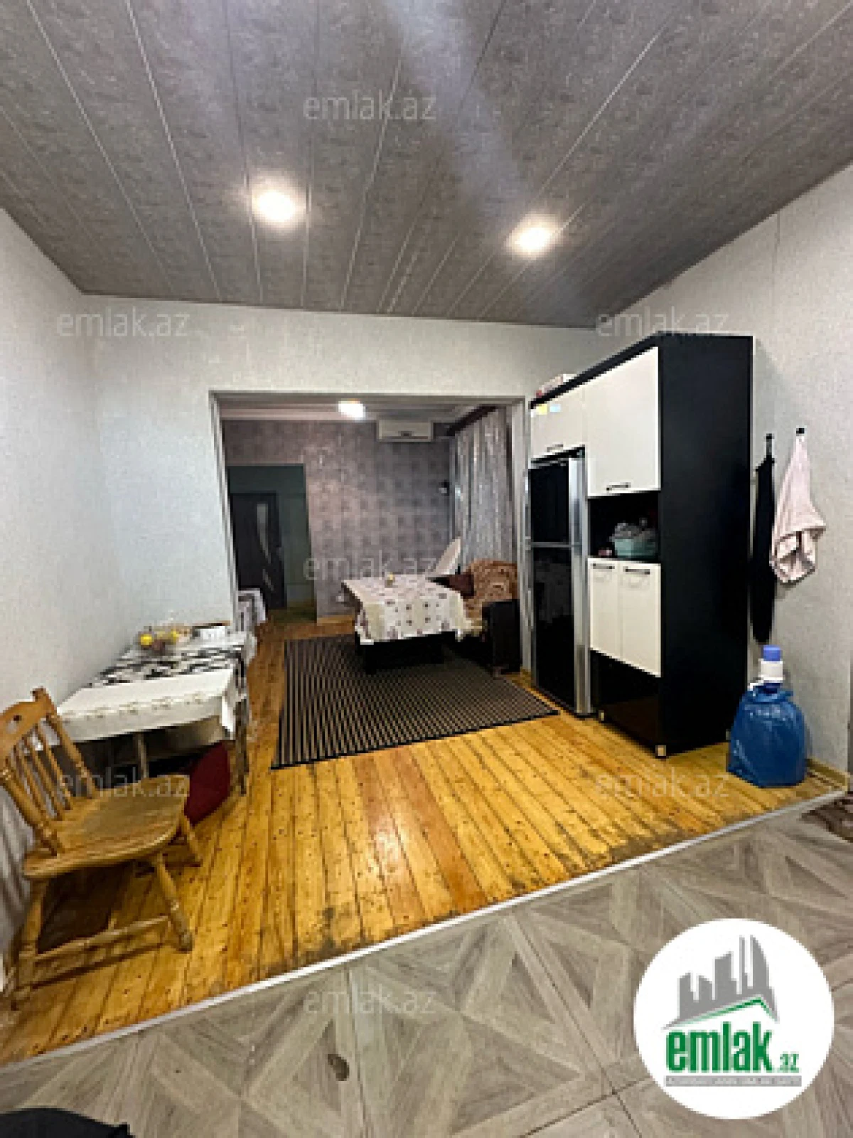 Satılır 5 otaqlı həyət evi 140 m²