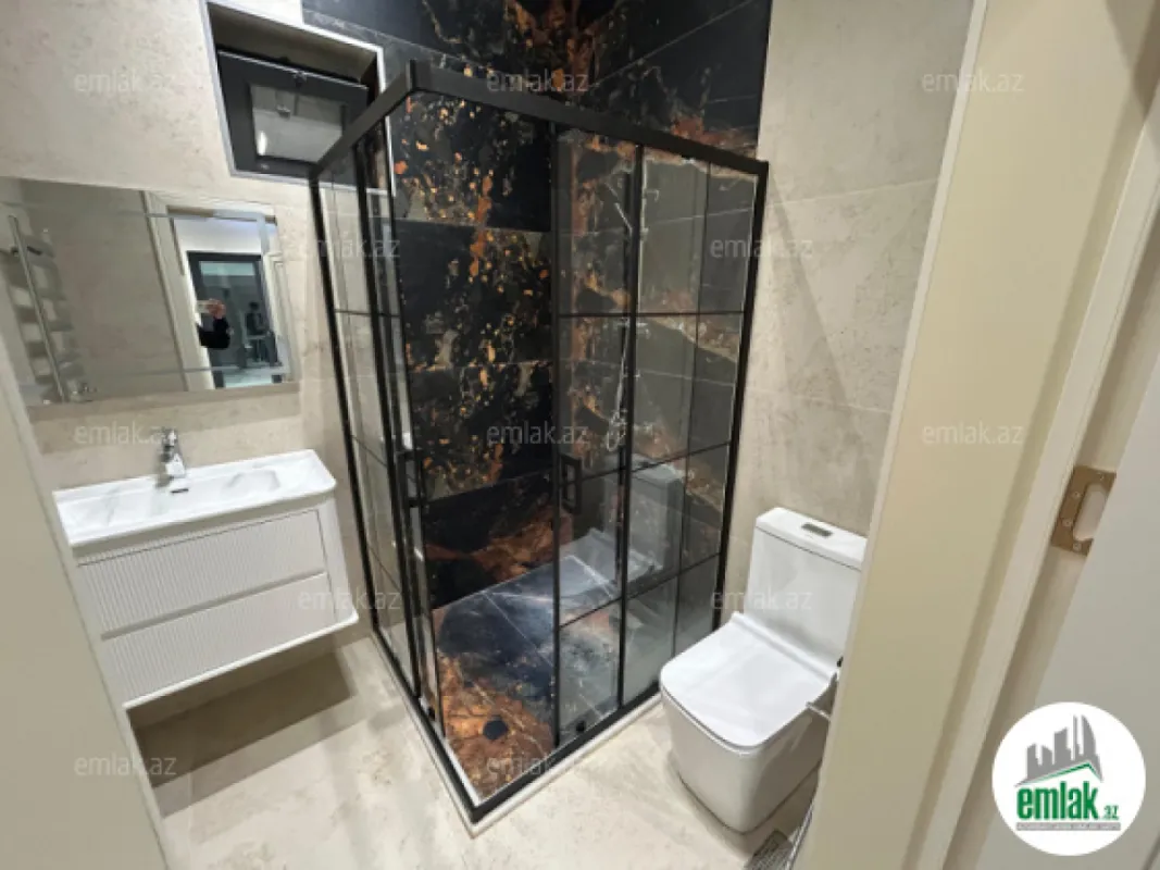 Satılır 4 otaqlı mənzil 150 m²