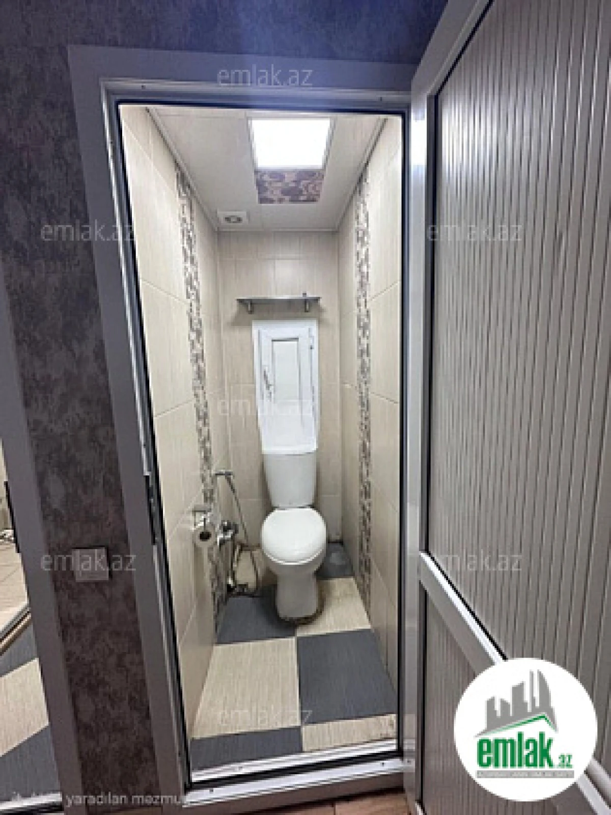 Satılır 2 otaqlı köhnə tikili 65 m²