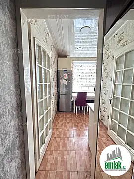 Satılır 2 otaqlı köhnə tikili 65 m²