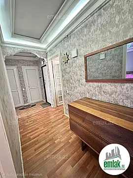 Satılır 2 otaqlı köhnə tikili 65 m²