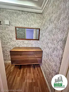 Satılır 2 otaqlı köhnə tikili 65 m²