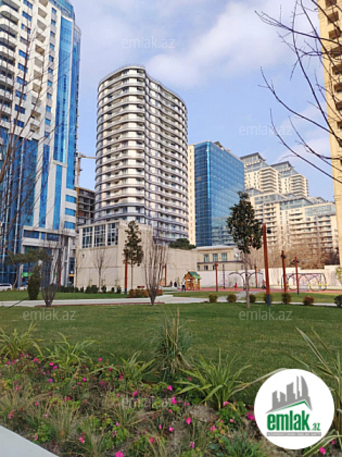 Satılır 3 otaqlı yeni tikili 102 m²