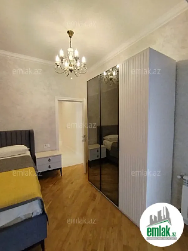 Satılır 3 otaqlı yeni tikili 102 m²