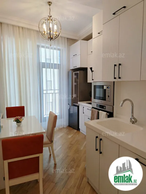 Satılır 3 otaqlı yeni tikili 102 m²