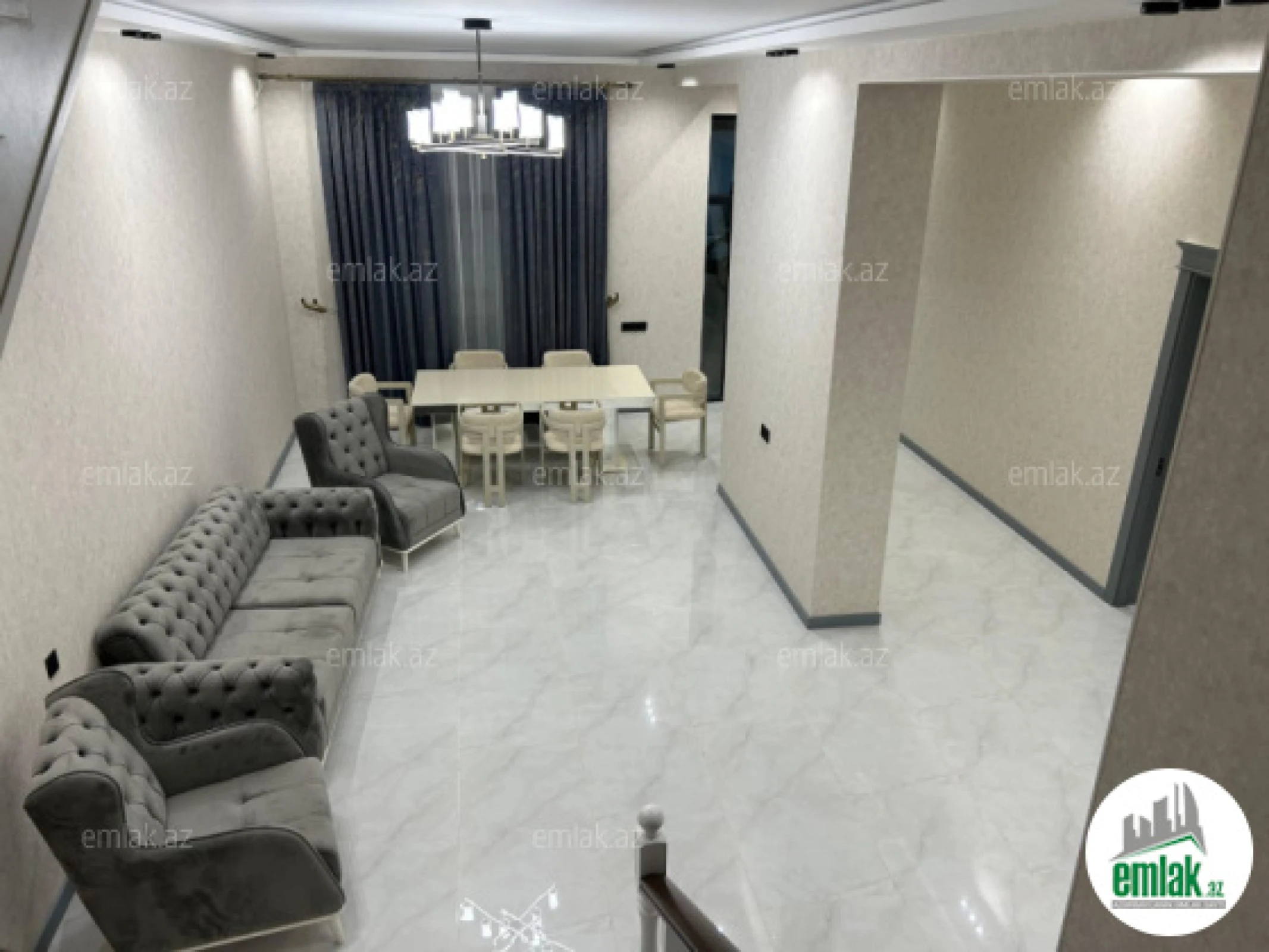 Satılır 5 otaqlı həyət evi 250 m²