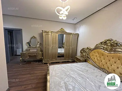 Satılır 5 otaqlı həyət evi 250 m²