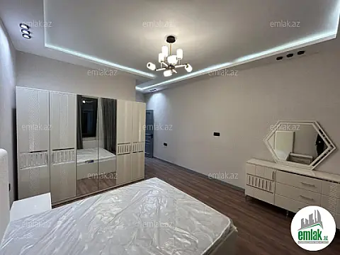 Satılır 5 otaqlı həyət evi 250 m²