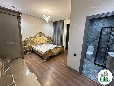 Satılır 5 otaqlı həyət evi 250 m²