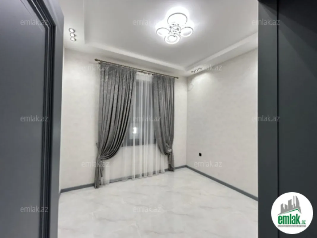 Satılır 5 otaqlı həyət evi 250 m²