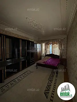 Satılır 5 otaqlı köhnə tikili 130 m²