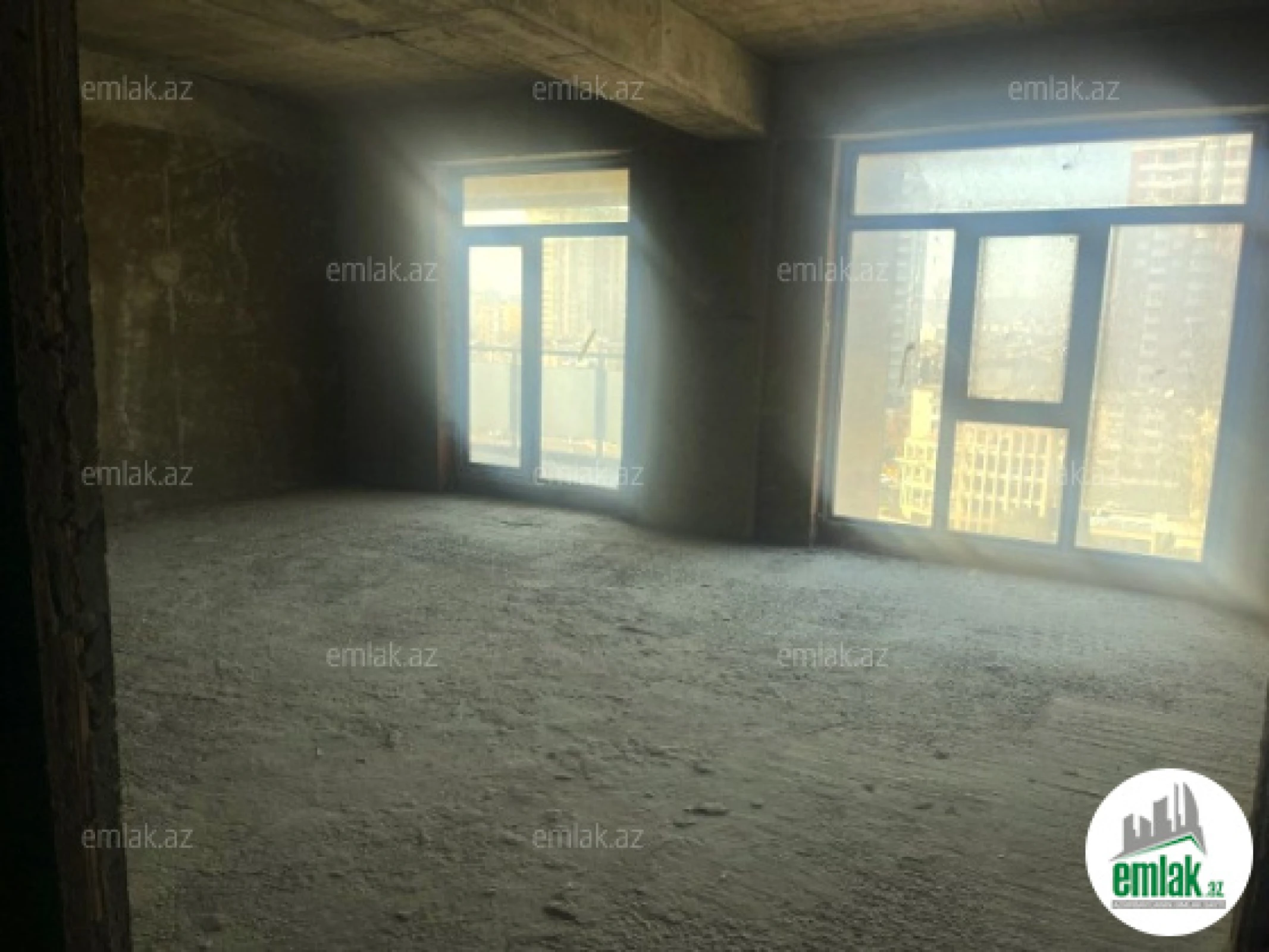 Satılır 4 otaqlı yeni tikili 185 m²