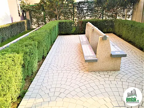 Satılır 4 otaqlı yeni tikili 185 m²