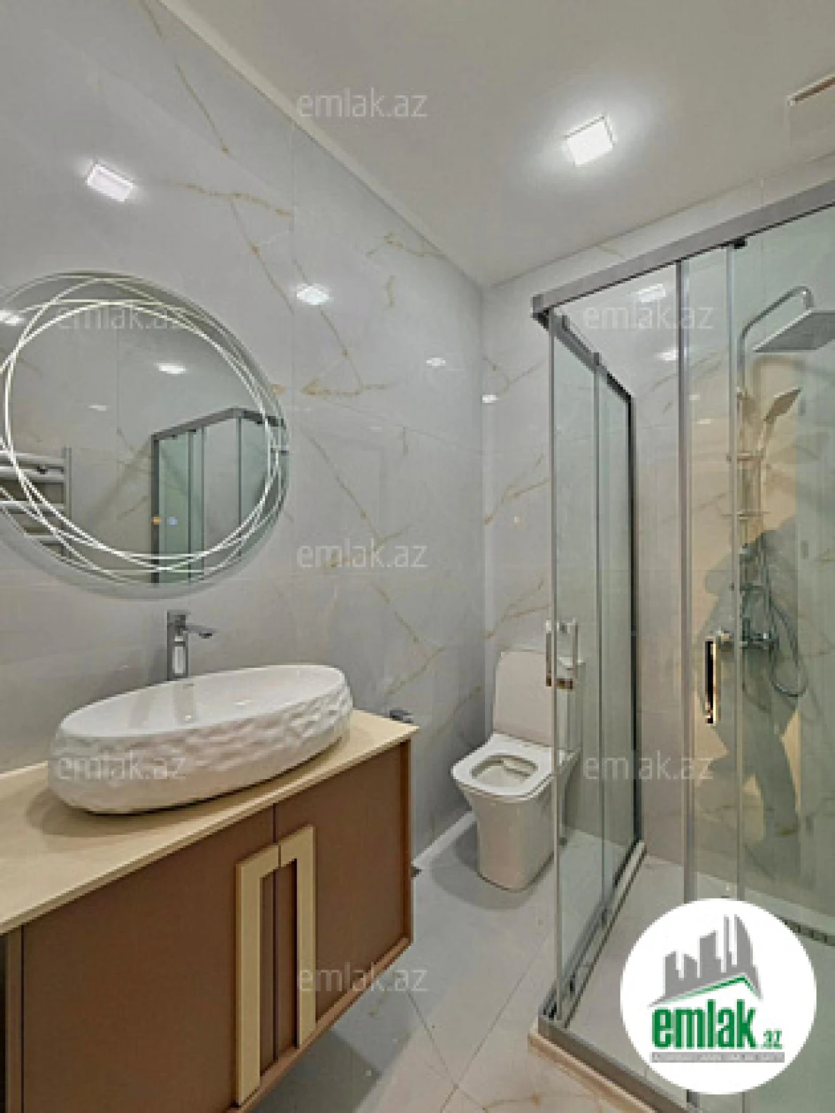 Satılır 4 otaqlı mənzil 150 m²