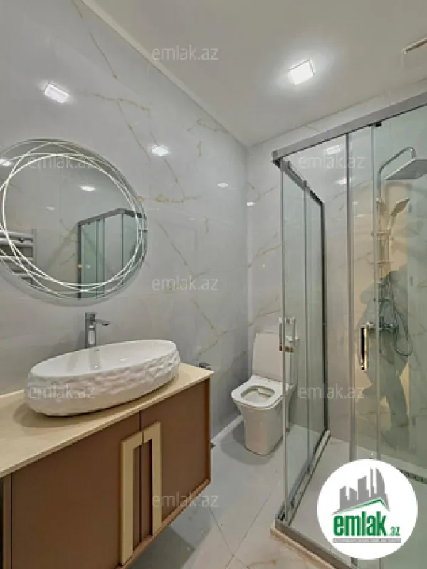 Satılır 4 otaqlı mənzil 150 m²
