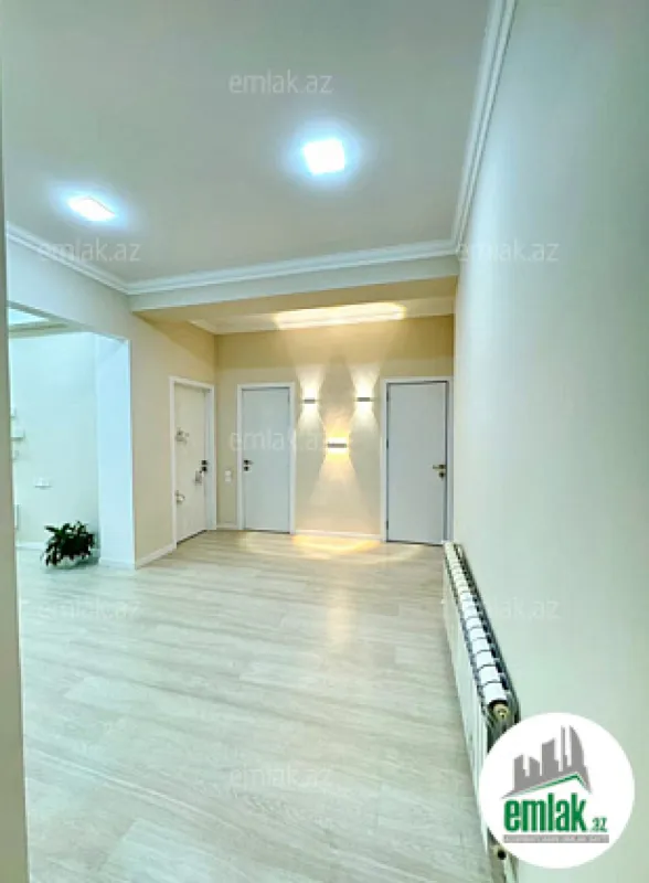 Satılır 3 otaqlı yeni tikili 140 m²