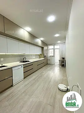 Satılır 3 otaqlı yeni tikili 140 m²