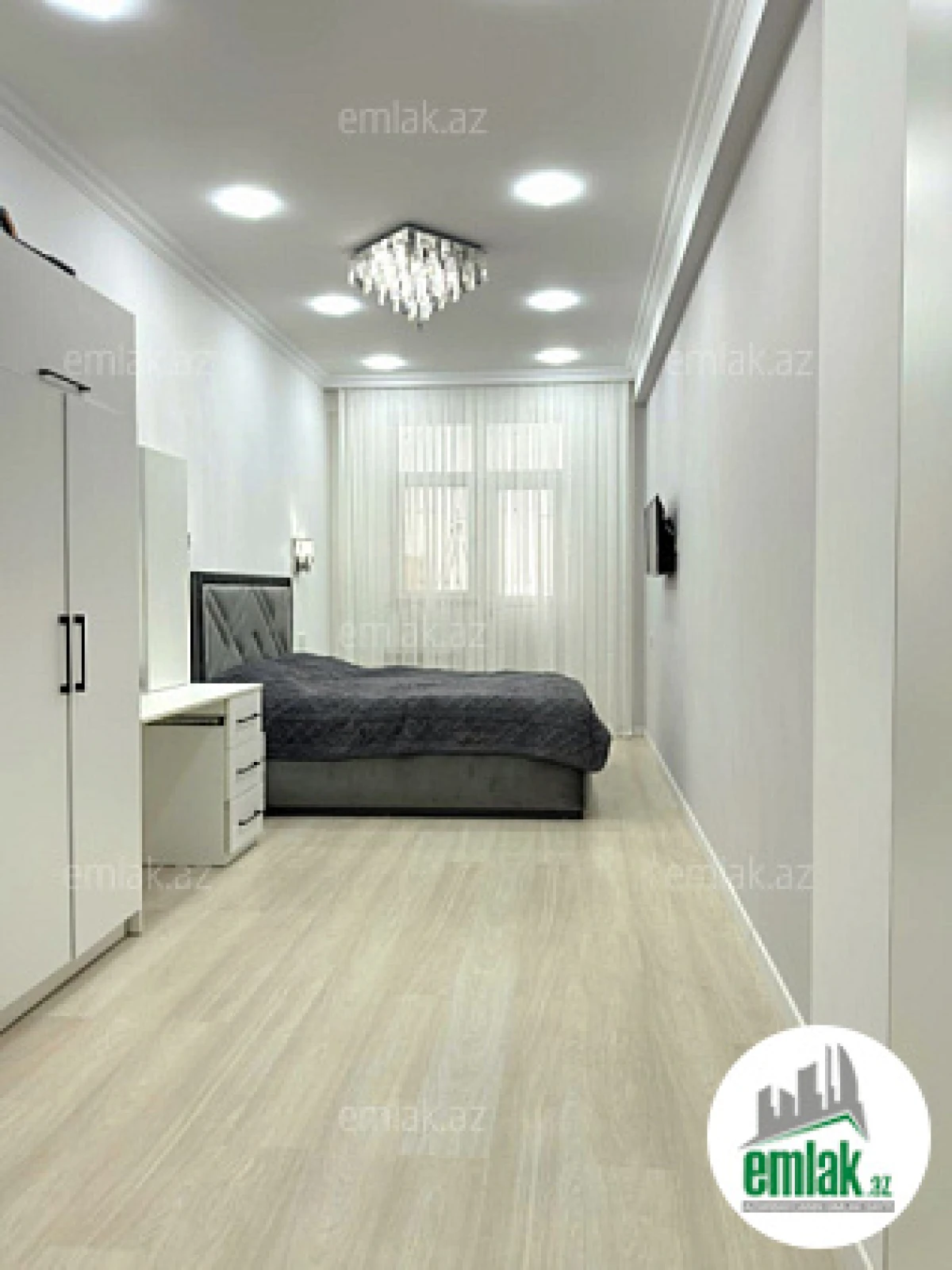 Satılır 3 otaqlı yeni tikili 140 m²