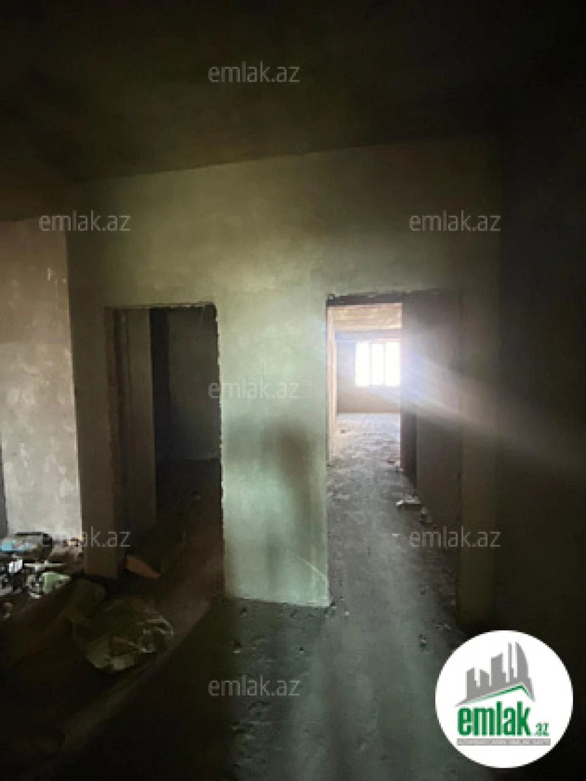 Satılır 4 otaqlı yeni tikili 180 m²